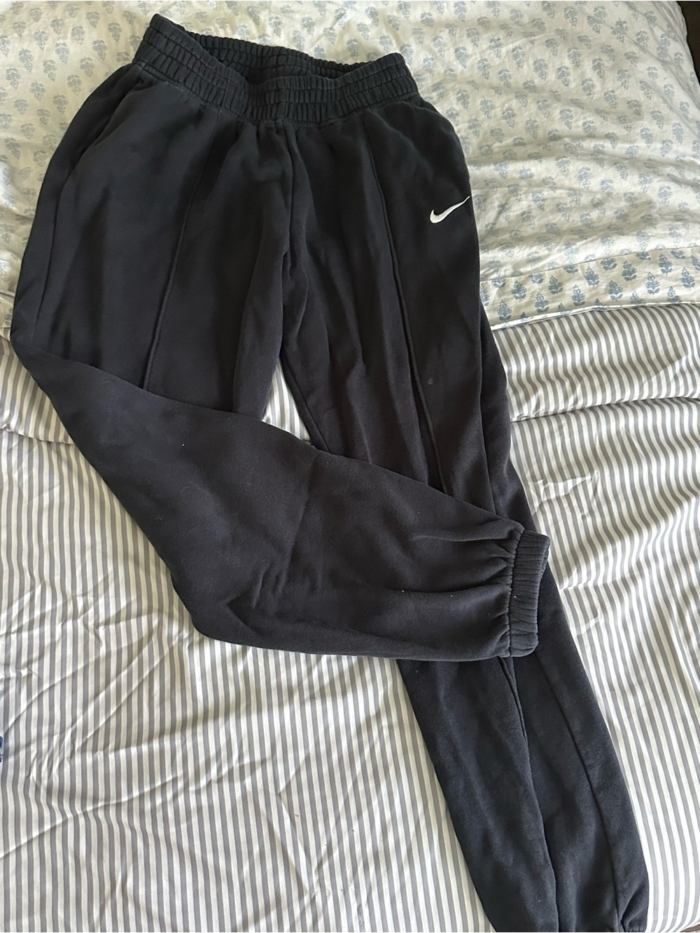 Nike Charcoal Black Elastic Waist Sweatpants